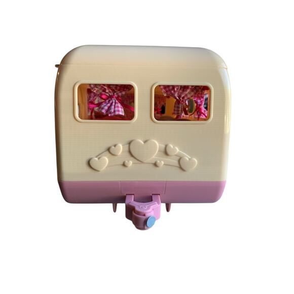 Lil Woodzeez Happy Camper 2 Chipmunk & Accessories Lot Couch Chairs Tables - Picture 3 of 8